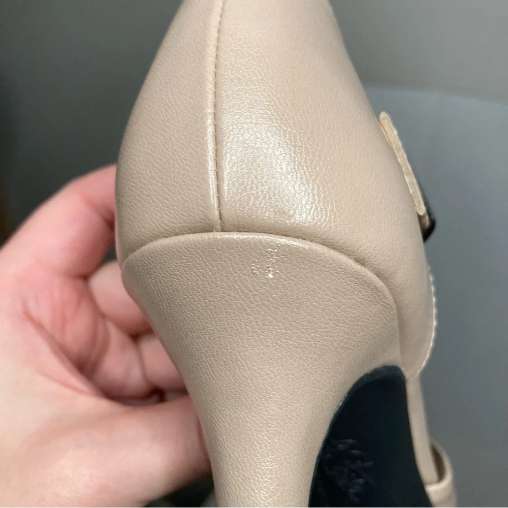 LifeStride Wide Width size 8 Taupe 2.5 inch heels - Picture 11 of 11